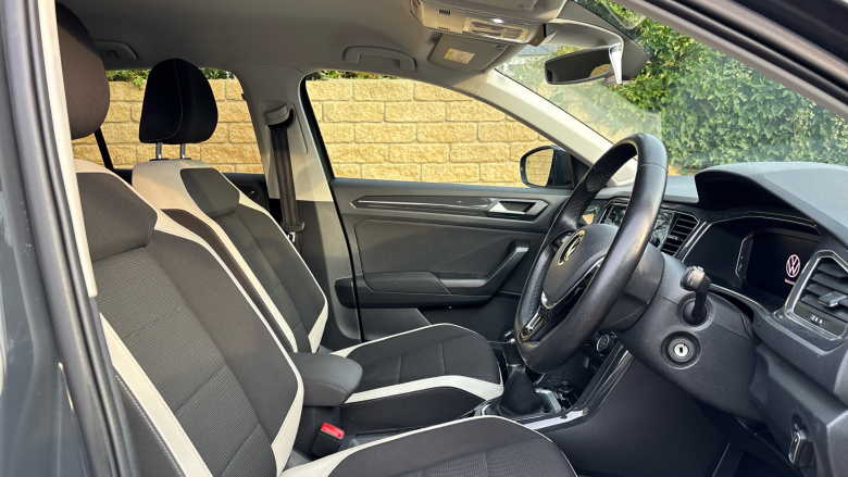 Volkswagen T-Roc 1.5 TSI EVO SEL 5dr Petrol Hatchback